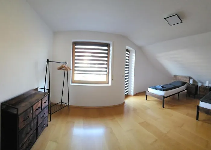 Froese Guest house *